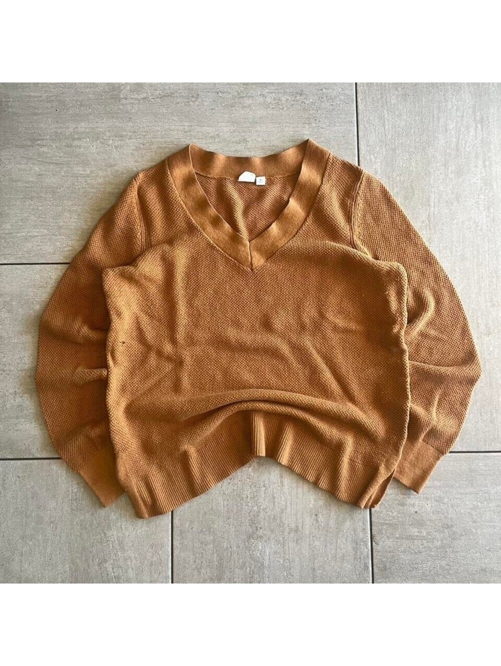 Gap brown and tan long sleeve sweater